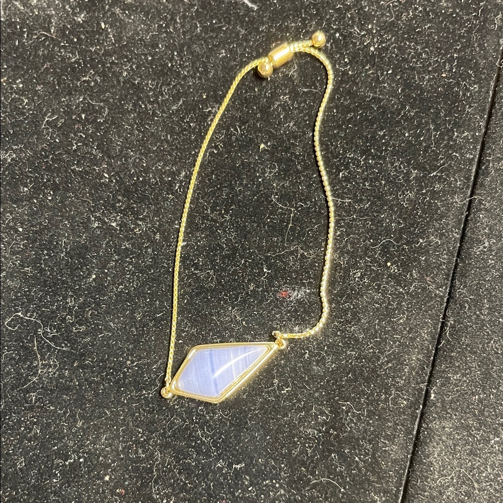Blueish Kite Shape Setting Gold Tone Chain Bracelet